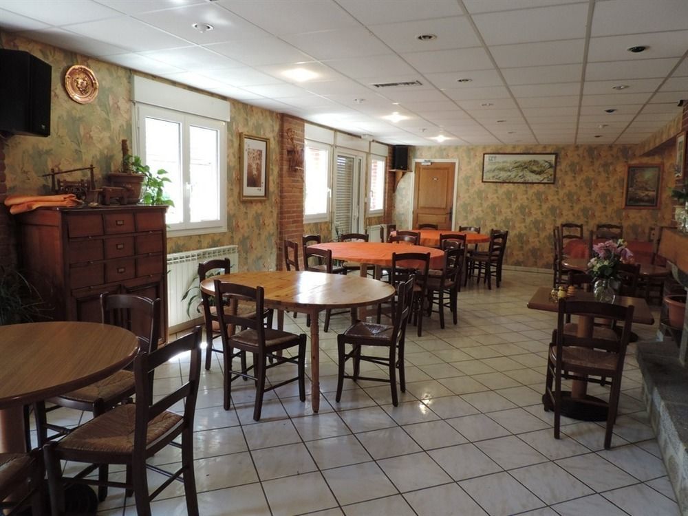 Auberge De La Normandie Junhac Buitenkant foto